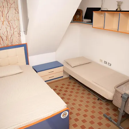 Fia 49 - Floor Apartmán